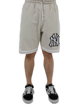 NY Yankees Team Spirit Select Shorts